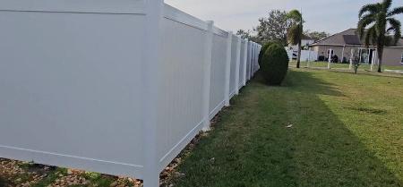 3 Reasons Why Vinyl Should Be Your Top Pick for Your Fencing Needs